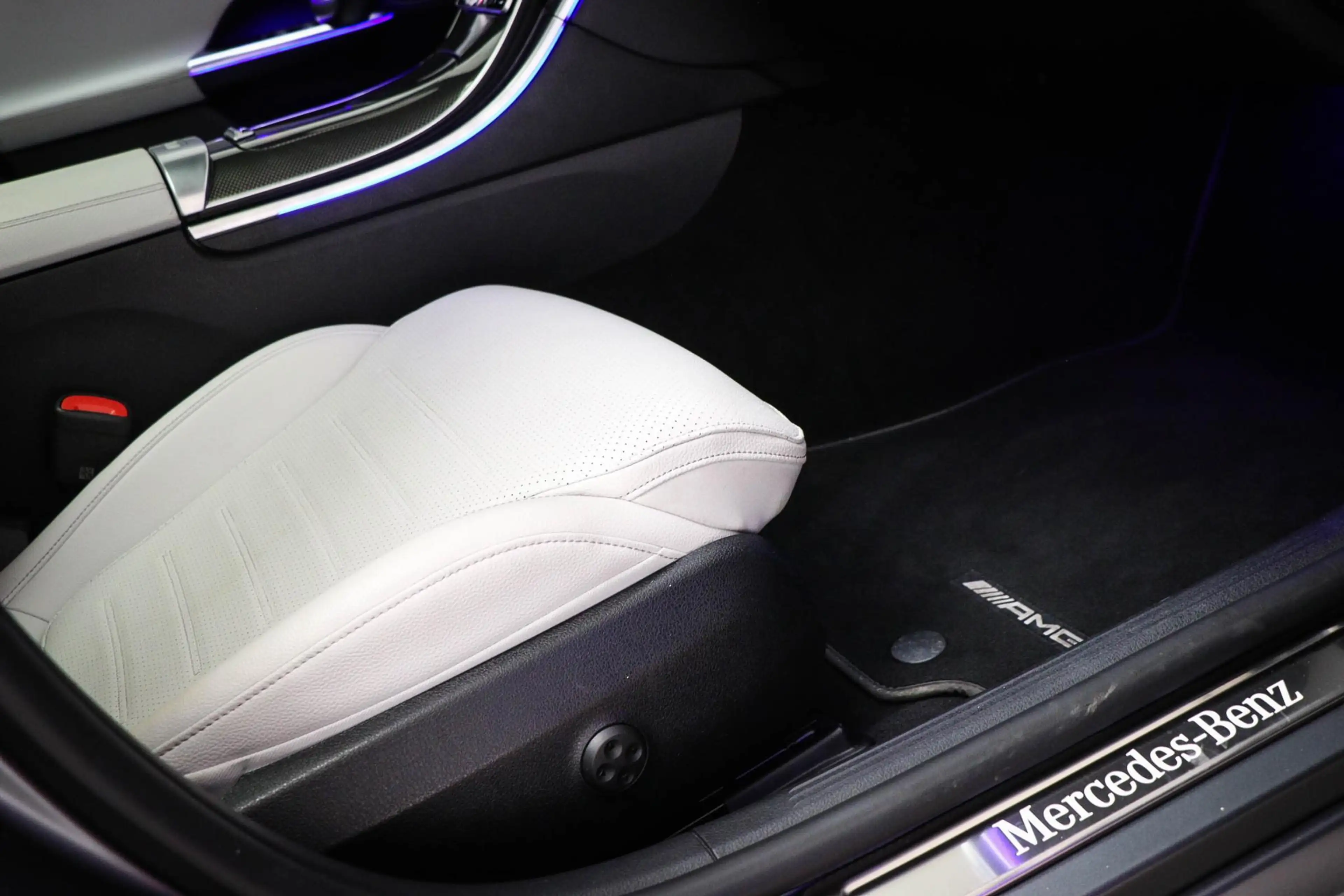 Mercedes-Benz C 300 Estate e AMG Line | PREMIUM PLUS PACK | PANORAMADA — photo 16