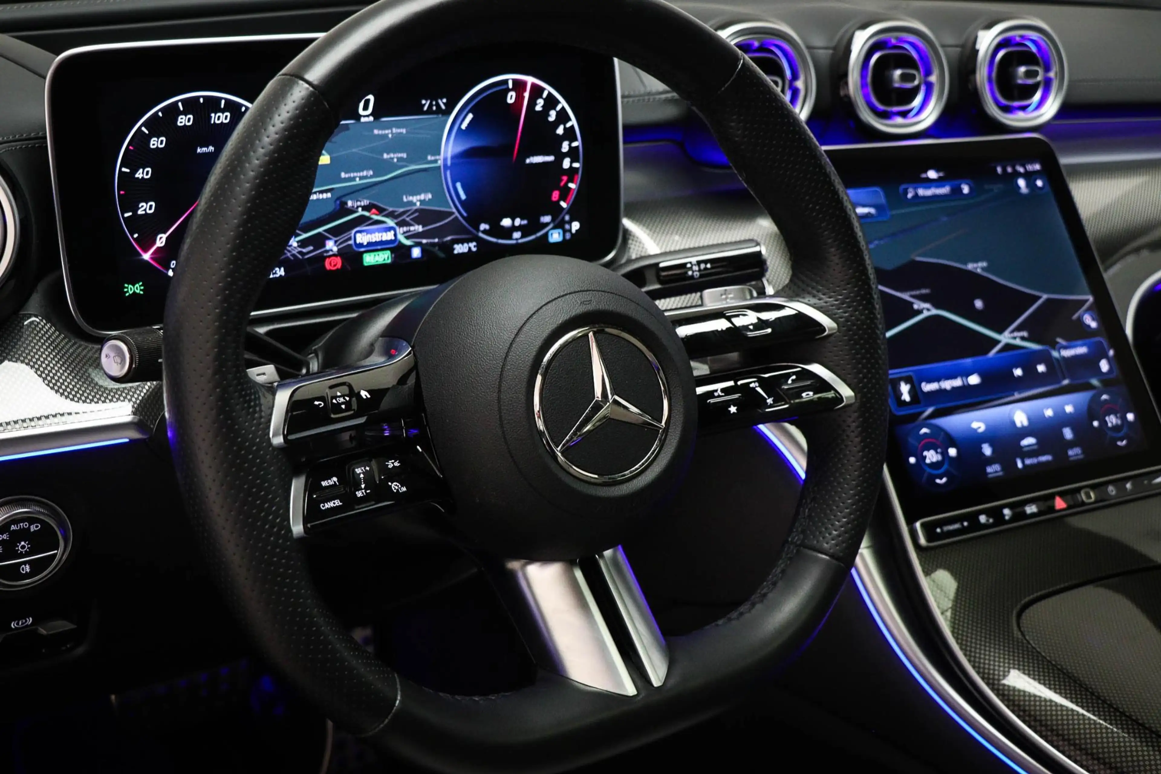 Mercedes-Benz C 300 Estate e AMG Line | PREMIUM PLUS PACK | PANORAMADA — photo 36