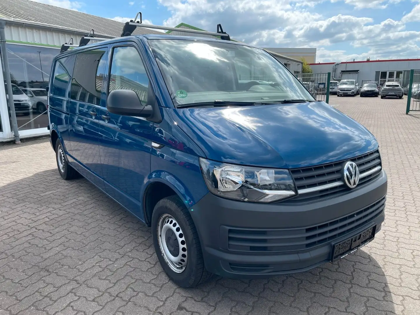 Volkswagen T6 Transporter T6  EcoProfi lang MIXTO 6 SITZER 1.HAND AHK Blauw - 1