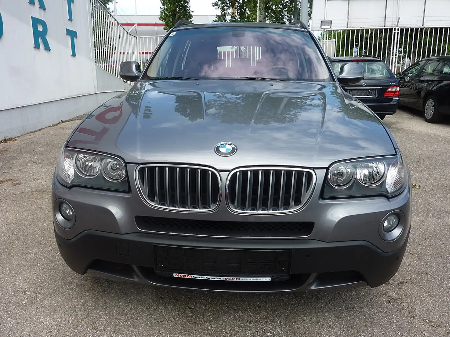 BMW X3 xDrive20d Österreich-Paket Grau - 2