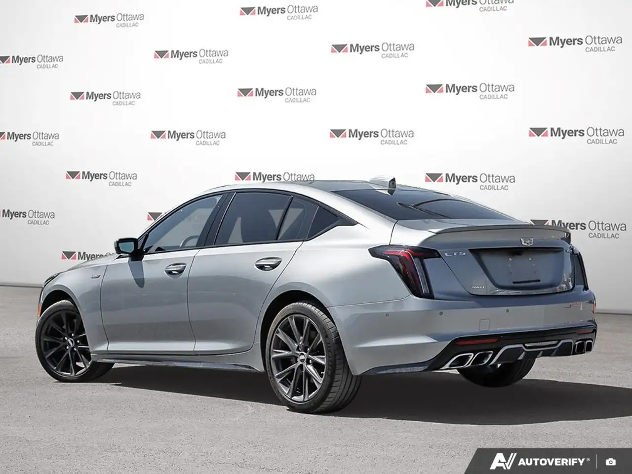 Cadillac CT5-V снимка Cadillac CT5-V
