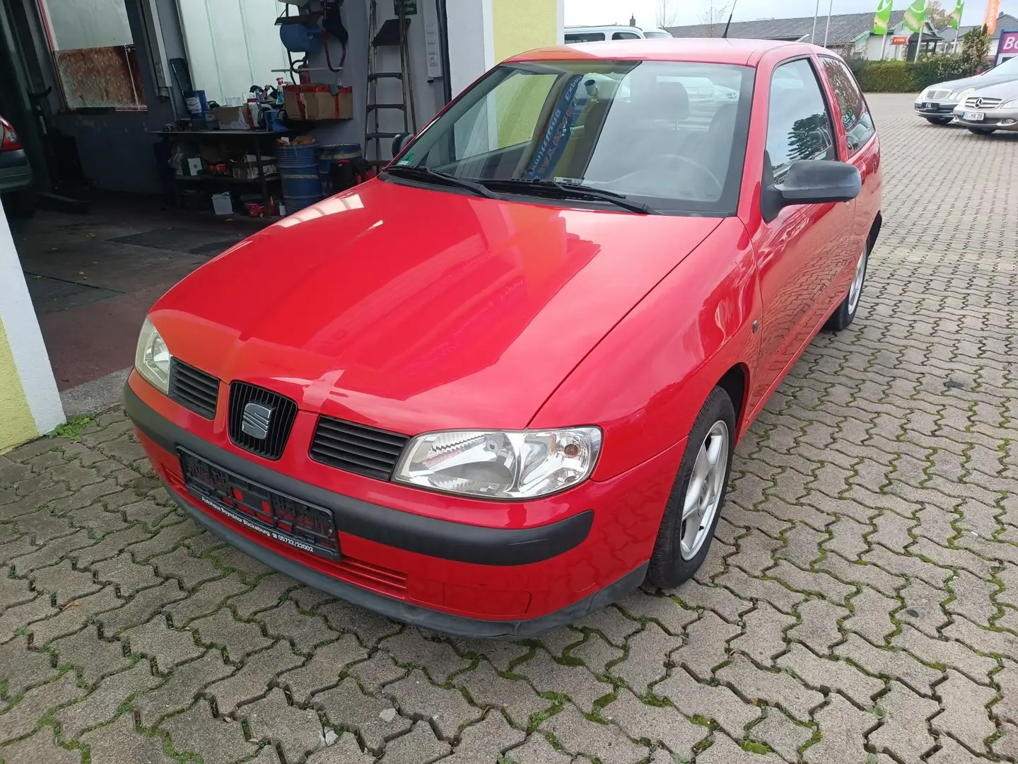 SEAT Ibiza 1.4 Tüv NEU crvena - 1