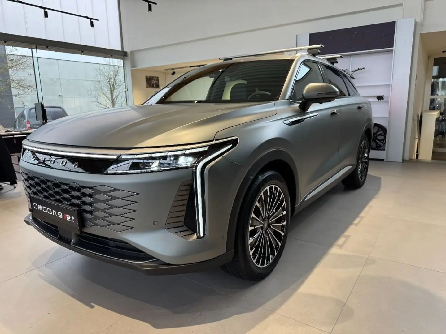 Omoda 9 SHS-P Exclusive SHS-P AWD PHEV Grau - 1