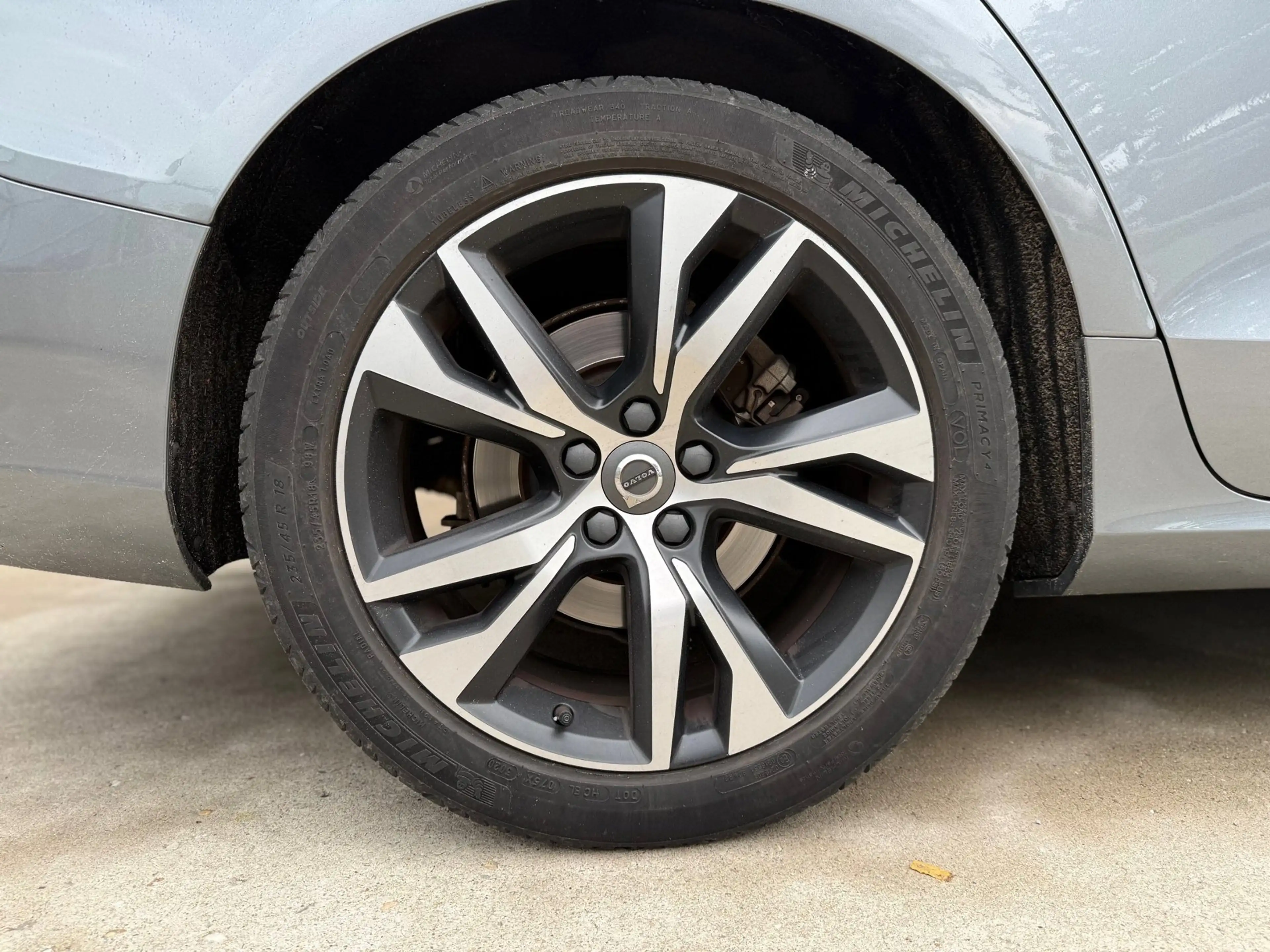 Volvo V60 2.0 B3 Momentum Advantage — photo 8