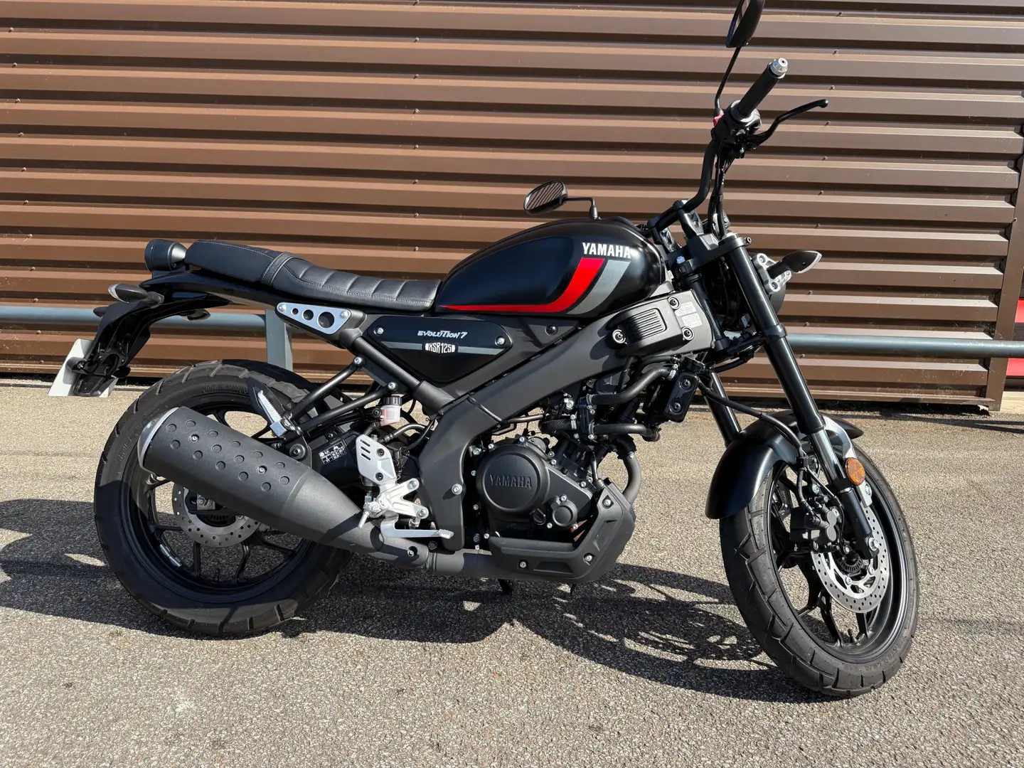 Yamaha XSR 125 Noir - 2