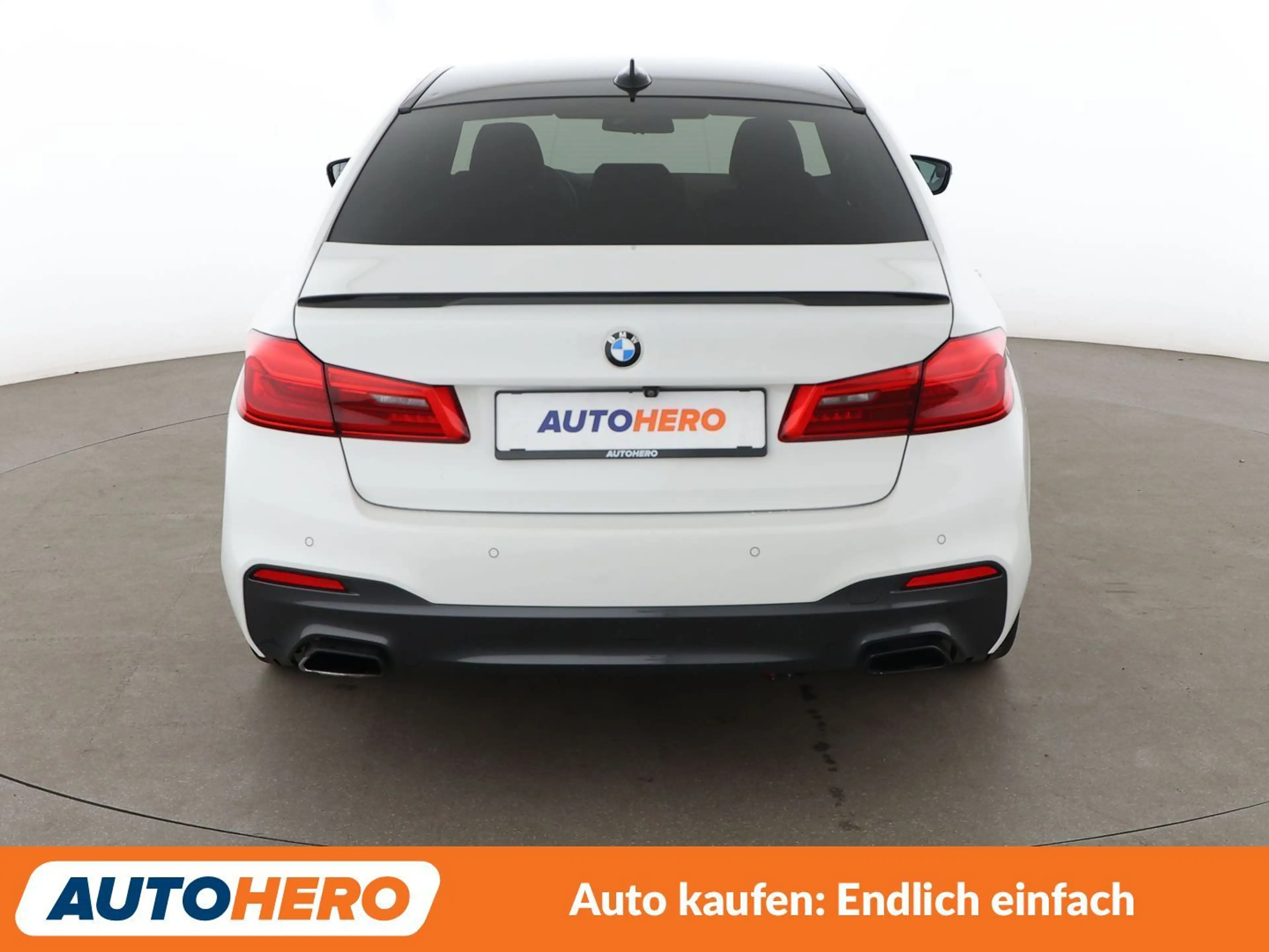 BMW 530 530e M Sport Aut.*NAVI*LED*HUD*ACC*CAM*PDC*SHZ* — photo 5