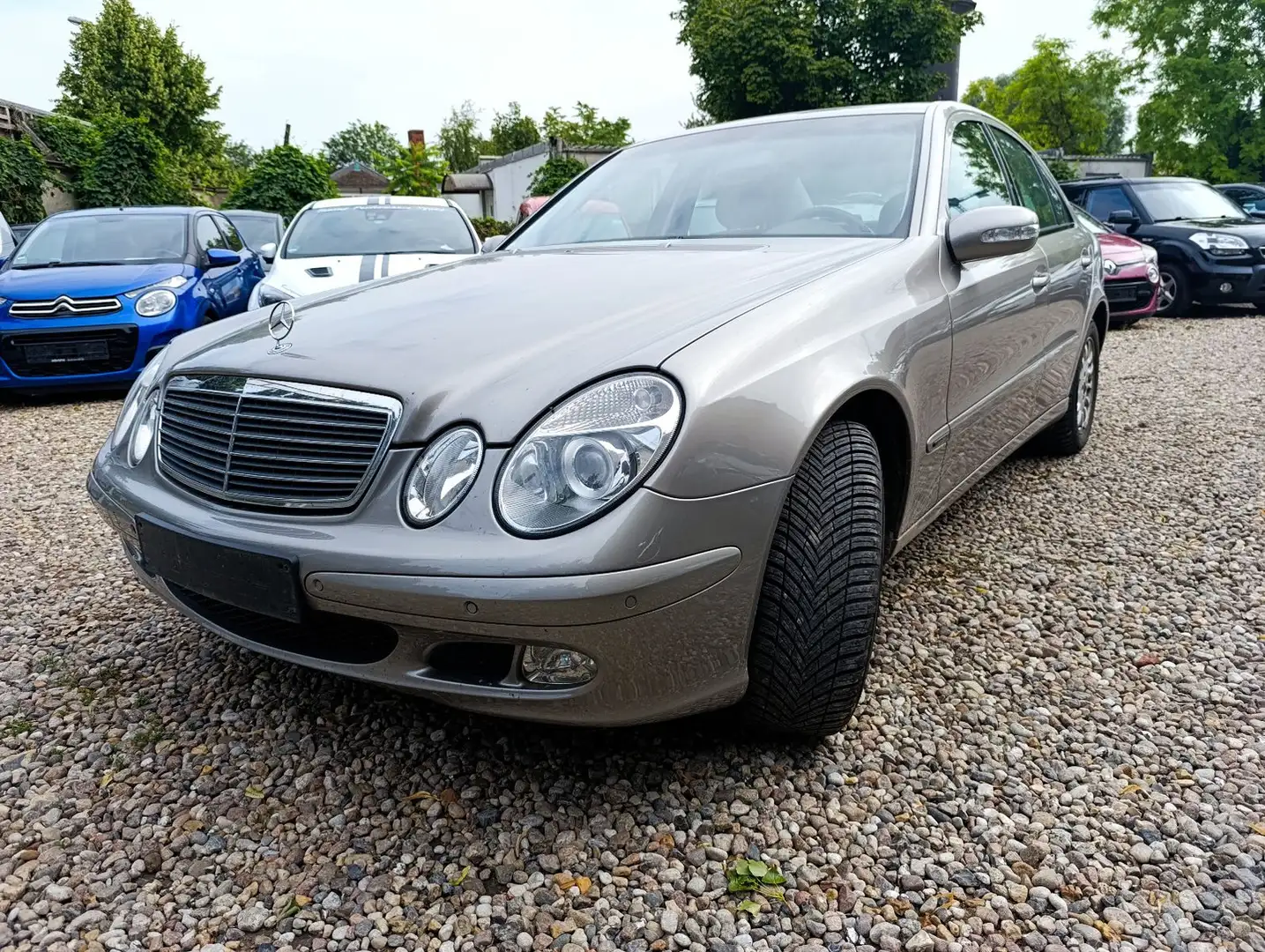 Mercedes-Benz E 240 E -Klasse Lim. E 240-AUTO-TÜV10/25-KLIMA Argintiu - 1