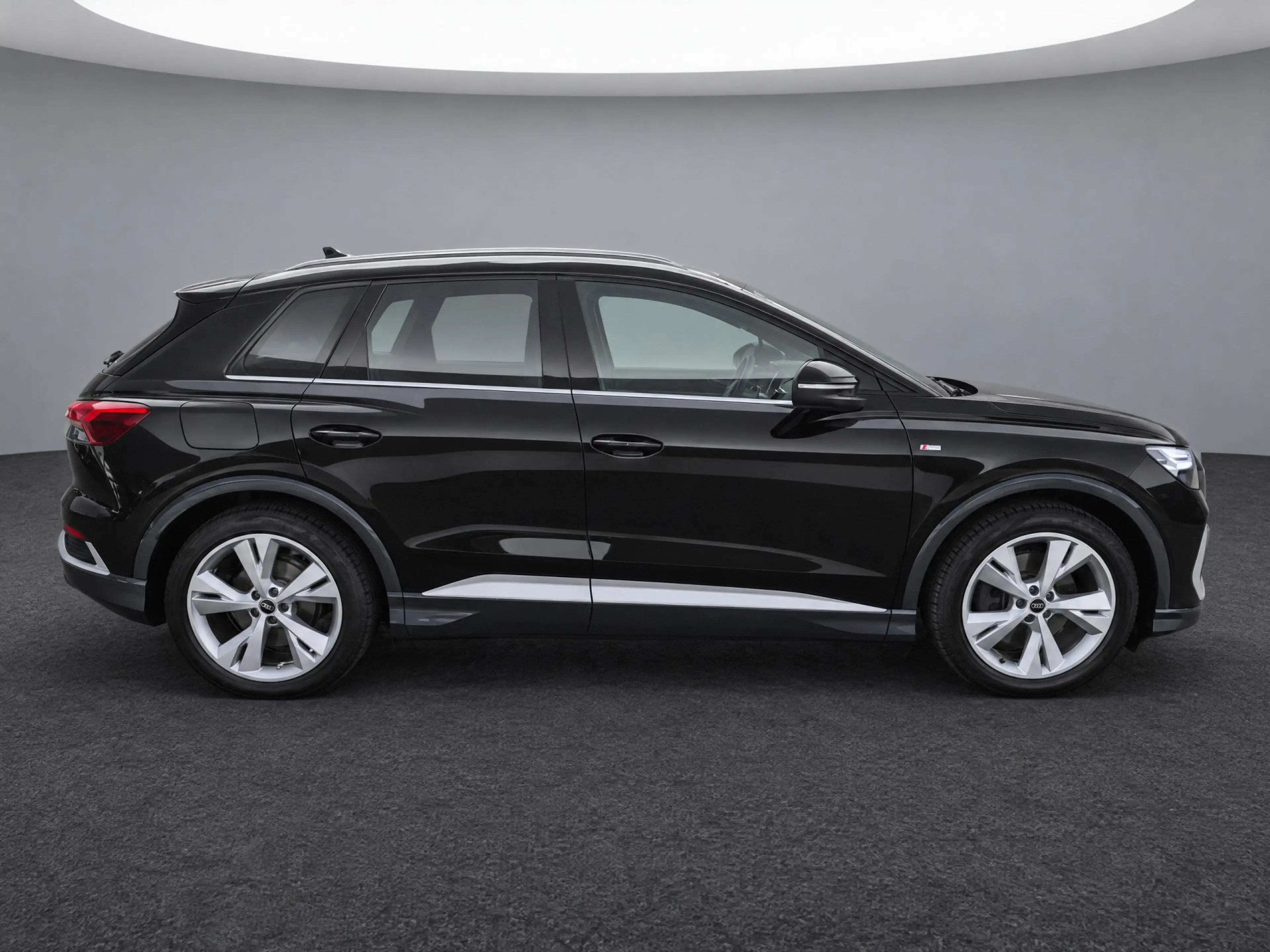 Audi Q4 e-tron 40 77kW 204pk S-Edition / MMi Navigatie / Matrix L — photo 11