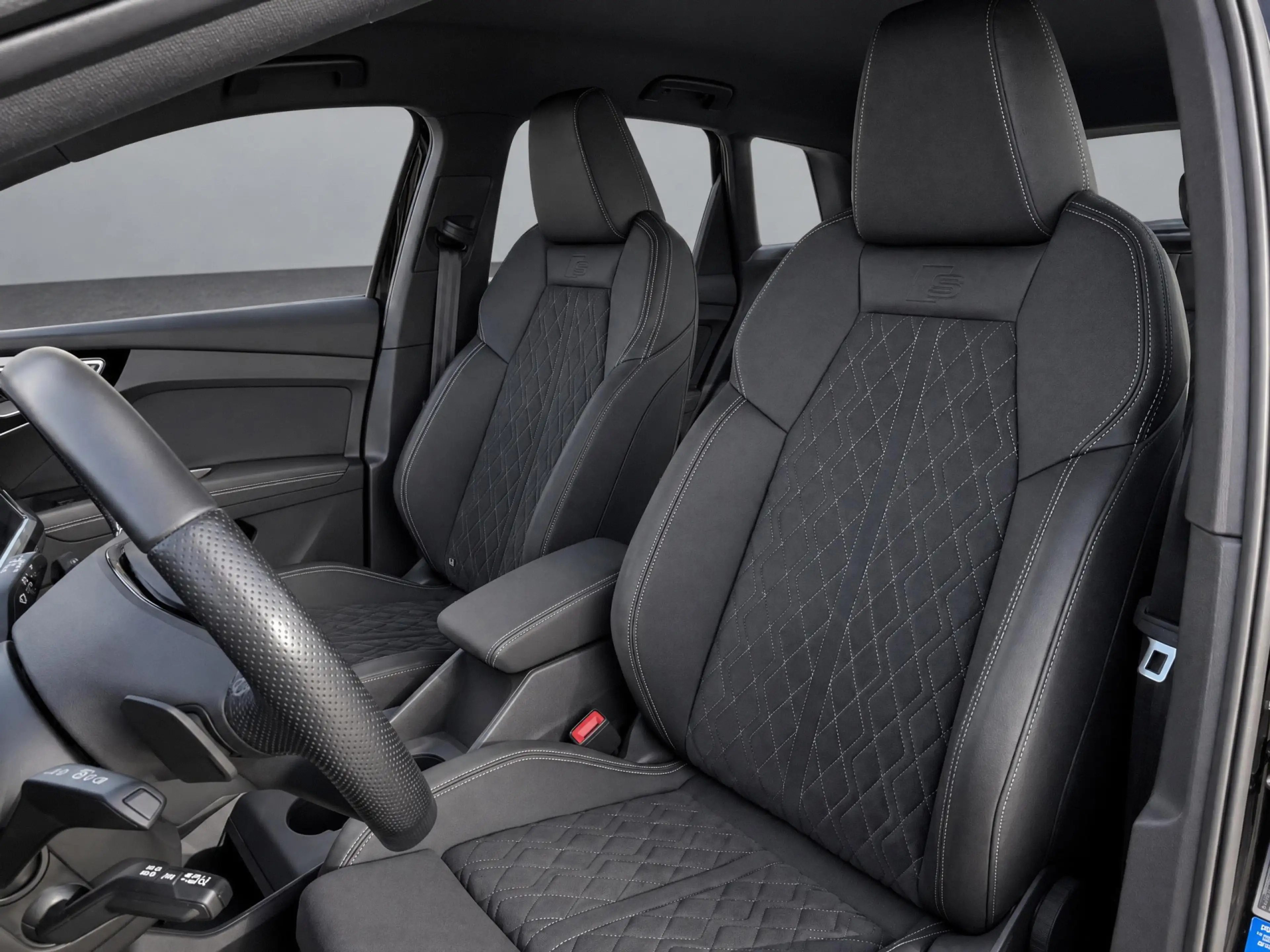 Audi Q4 e-tron 40 77kW 204pk S-Edition / MMi Navigatie / Matrix L — photo 6