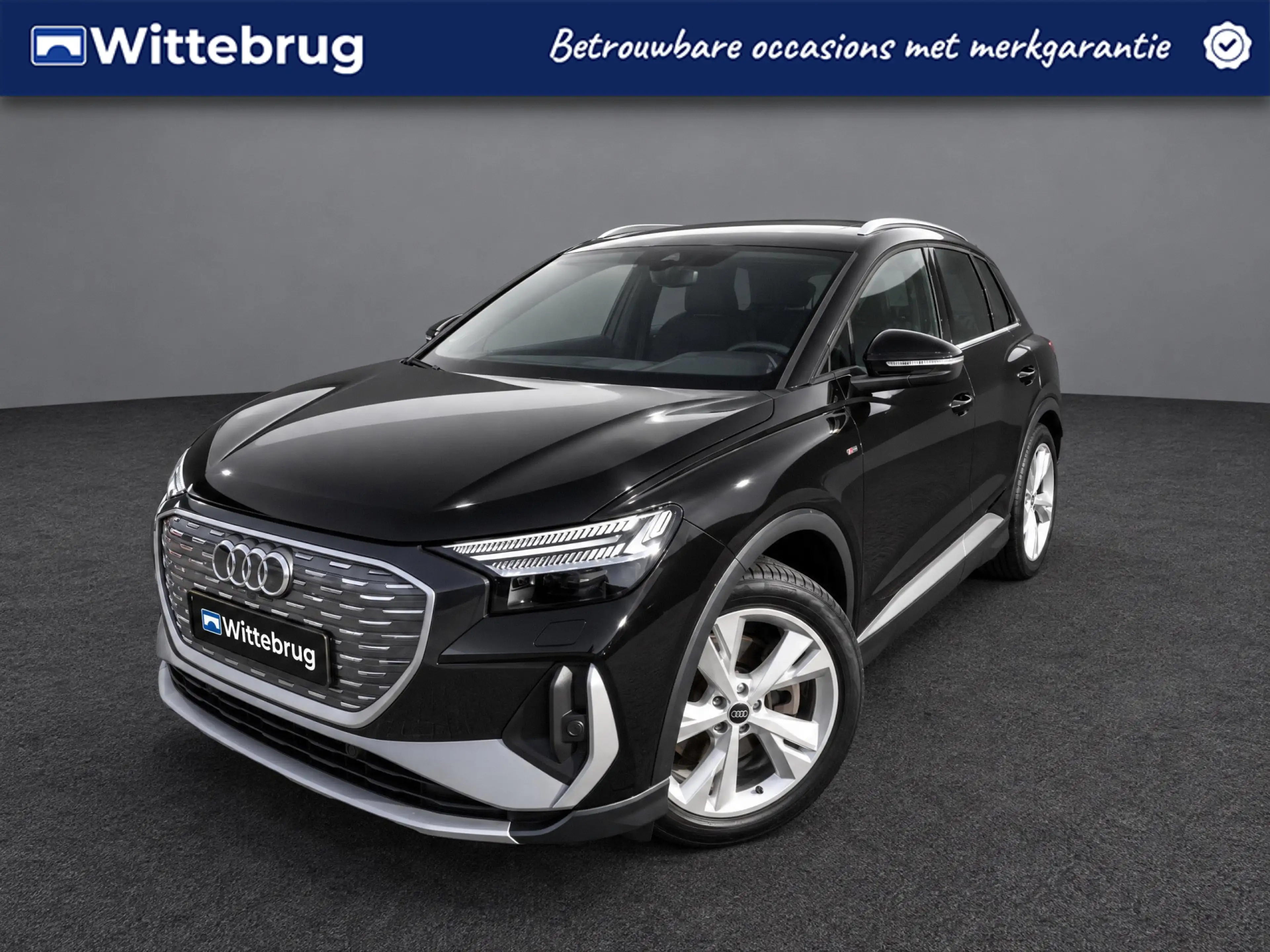 Audi Q4 e-tron 40 77kW 204pk S-Edition / MMi Navigatie / Matrix L