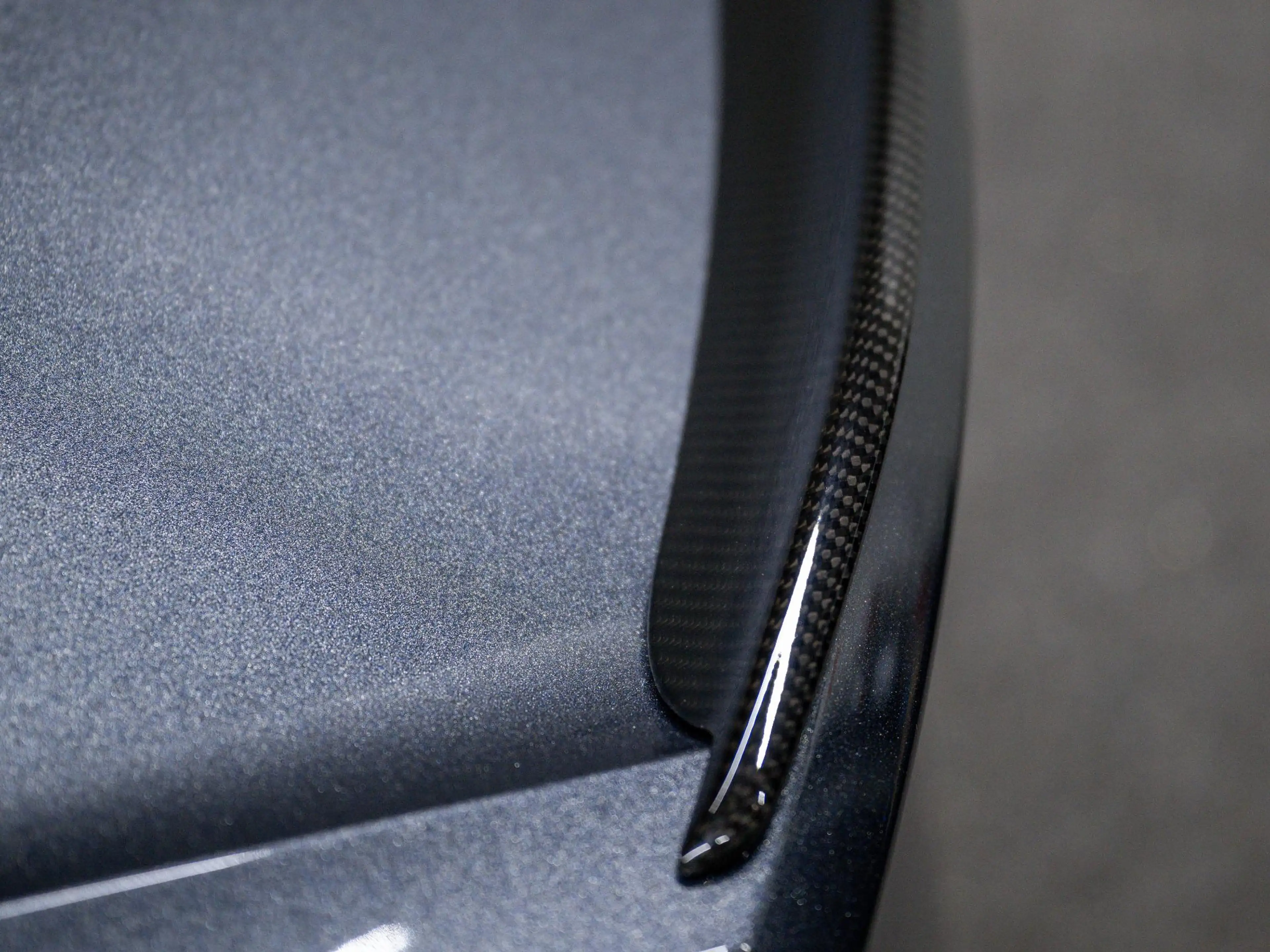 Aston Martin DBS Volante 5.2 V12 | ULITMATE 770 | 1 of 199 | Carbon — photo 12
