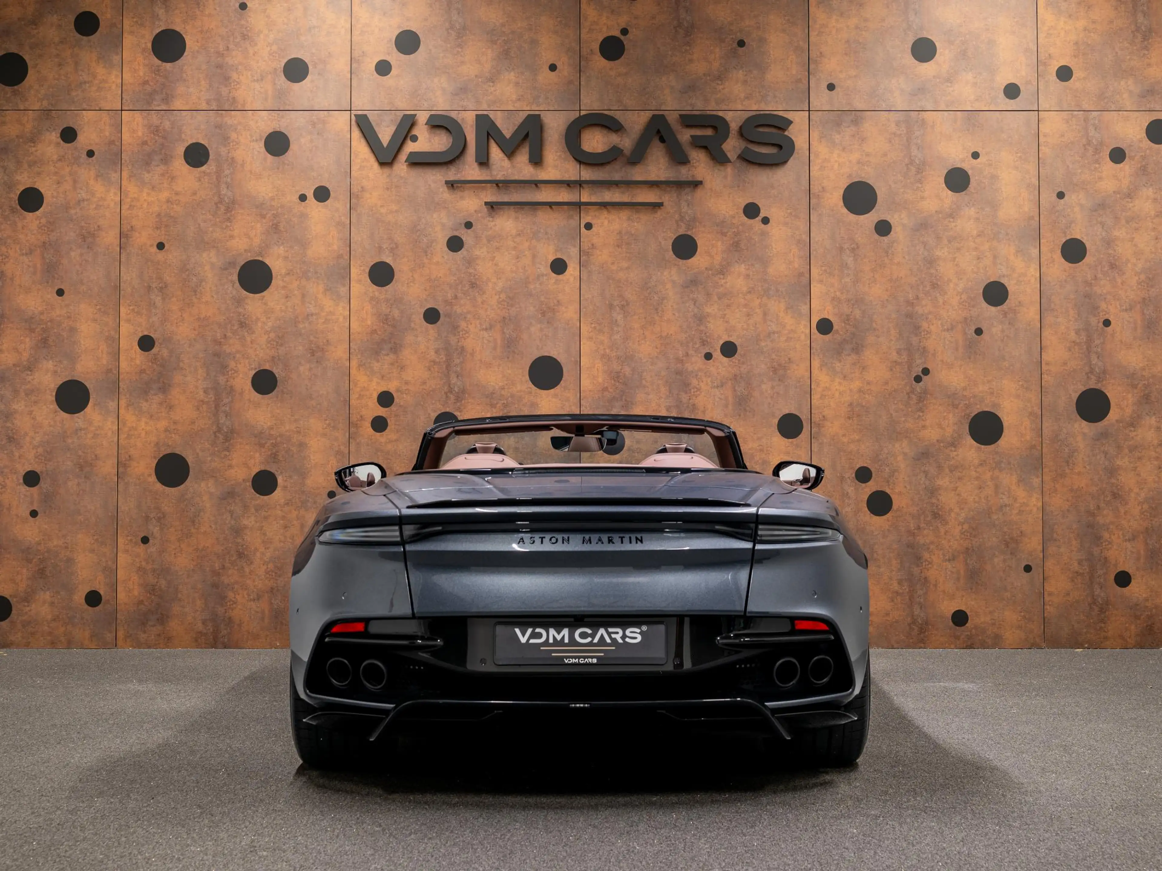 Aston Martin DBS Volante 5.2 V12 | ULITMATE 770 | 1 of 199 | Carbon — photo 4