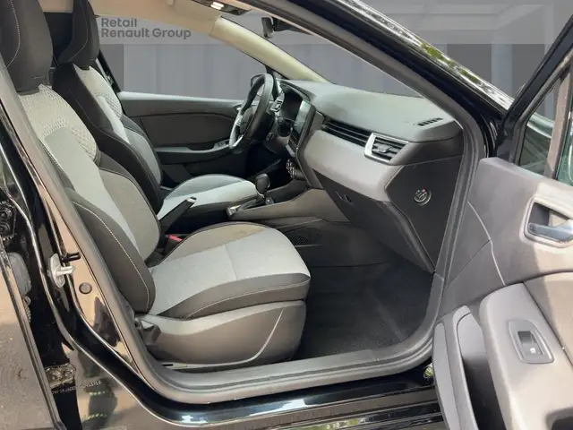 Renault Clio view 8