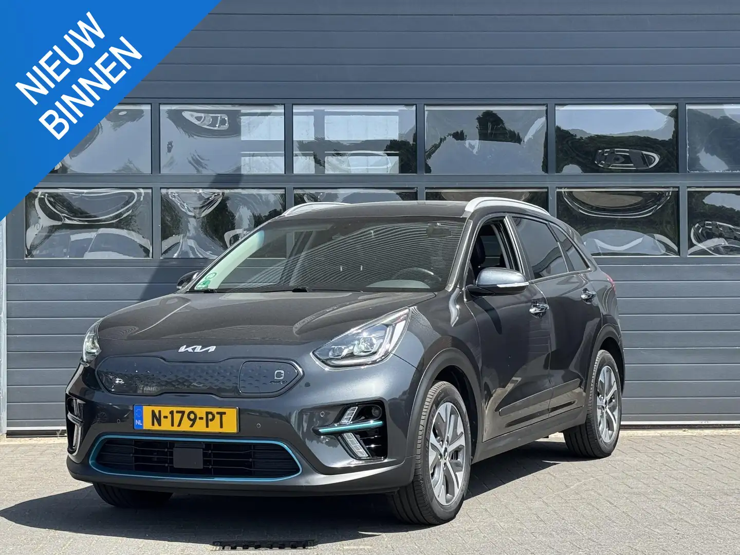 Kia e-Niro EXECUTIVELINE 64 KWH I 100% SOH I 3 FASE I APPLE C Grijs - 1