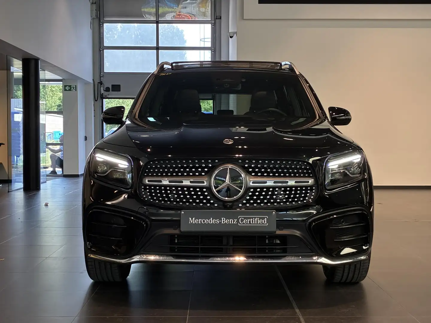 Mercedes-Benz GLB 180 AMG Line | Memory Zetels | 360° Parkeerpakket | Sm Zwart - 2
