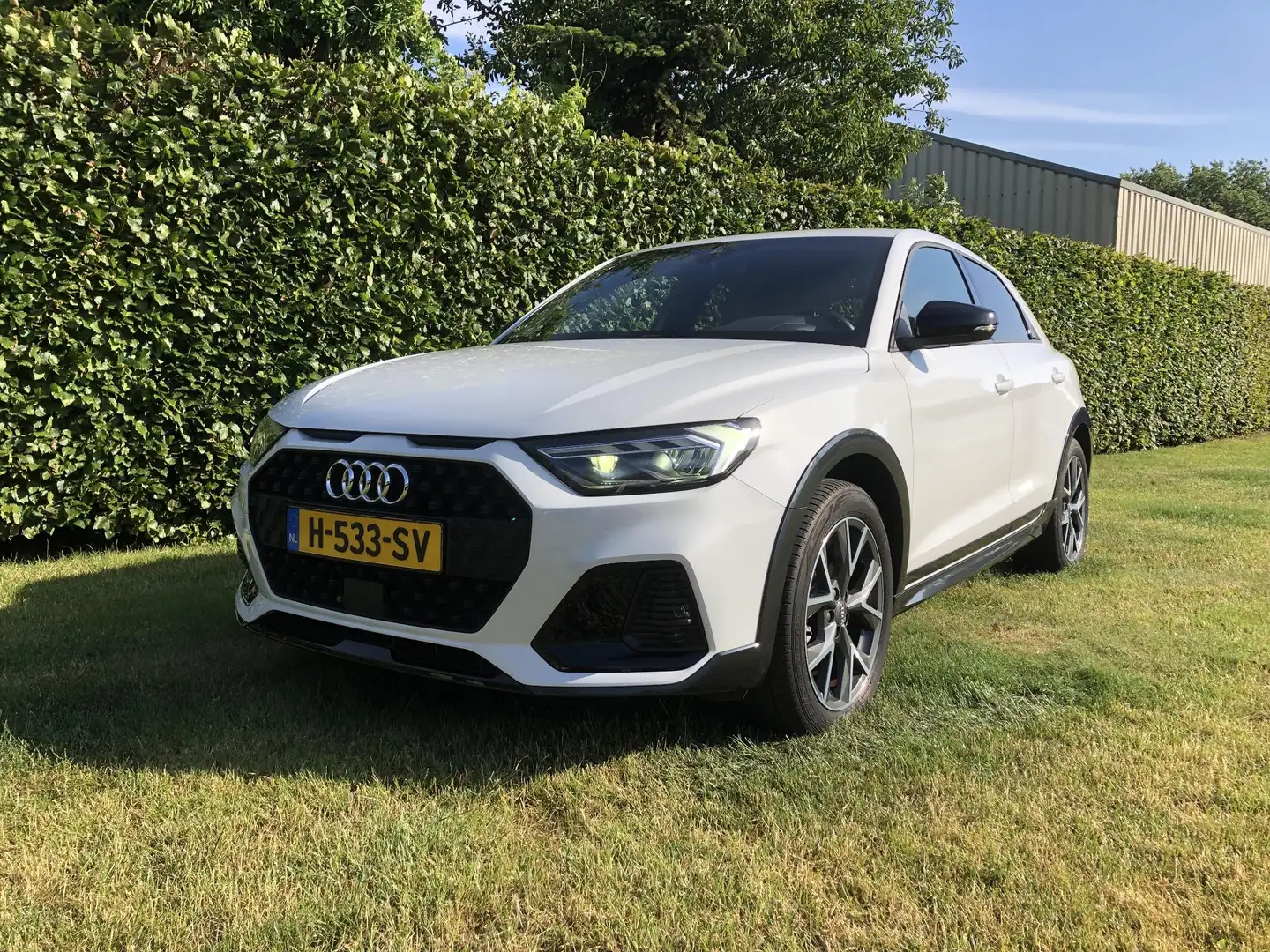 Audi A1 CITYCARVER 25TFSi EPIC : FULL-LED/2xPDC/NAVI/BT/P. Blanc - 2