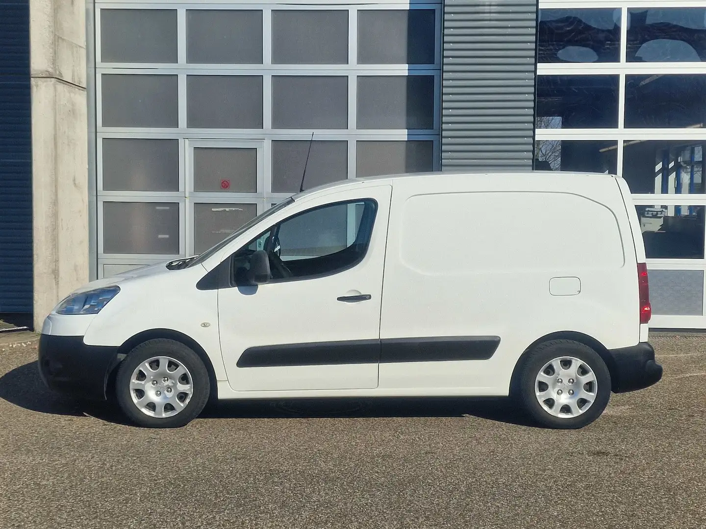 Peugeot Partner L1 Komfort Kühlfahrzeug Weiß - 2