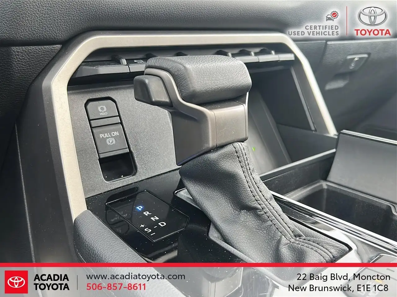 Toyota Sequoia photo Toyota Sequoia