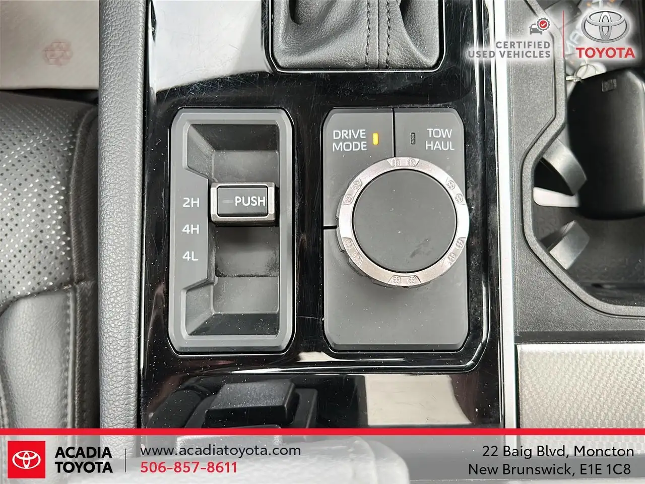 Toyota Sequoia photo Toyota Sequoia