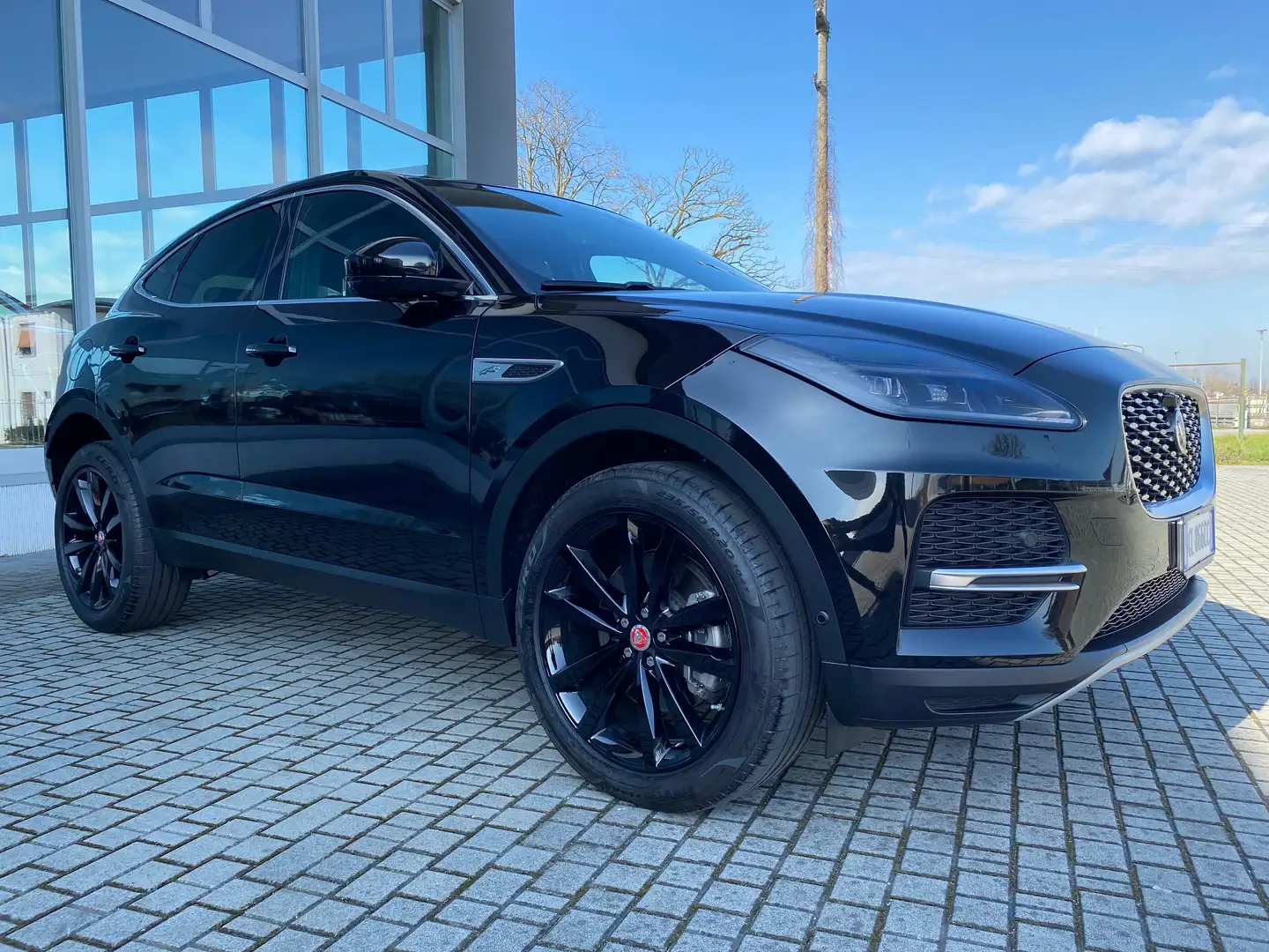 Jaguar E-Pace E-Pace 2.0d i4 mhev R-Dynamic HSE awd 204cv auto Nero - 1