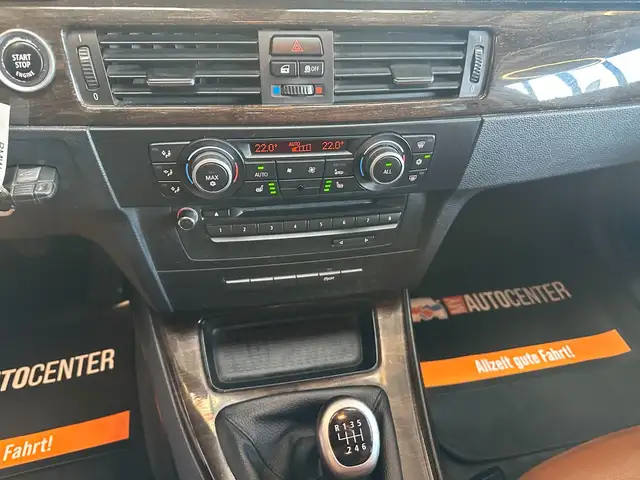 BMW 3 Series view 9
