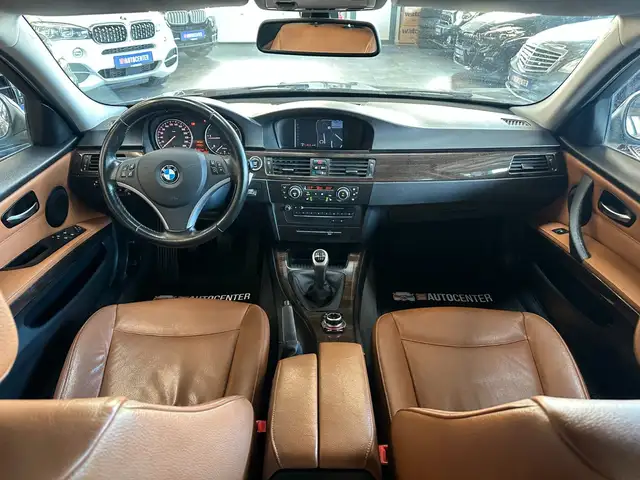 BMW 3 Series view 6