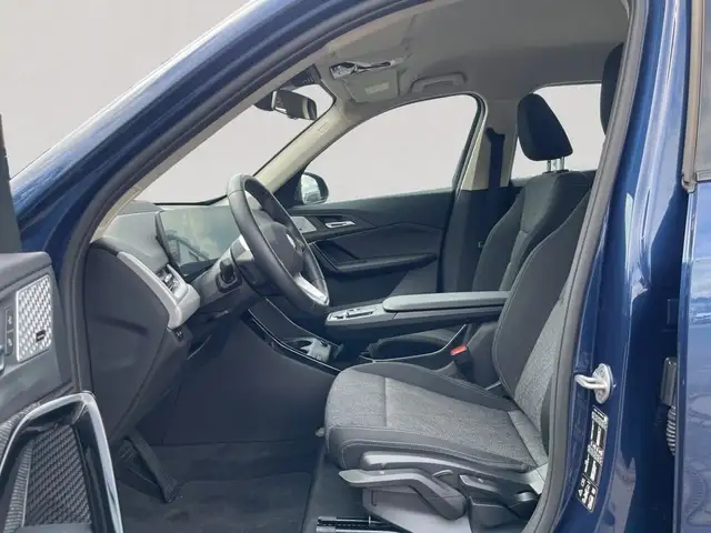 BMW X1 view 10