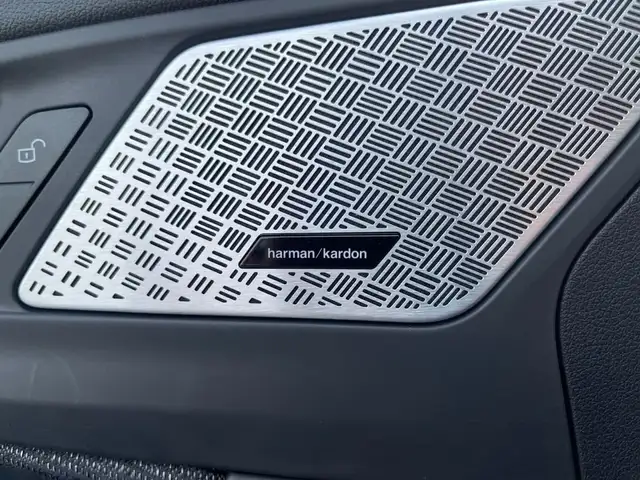 BMW X1 view 9