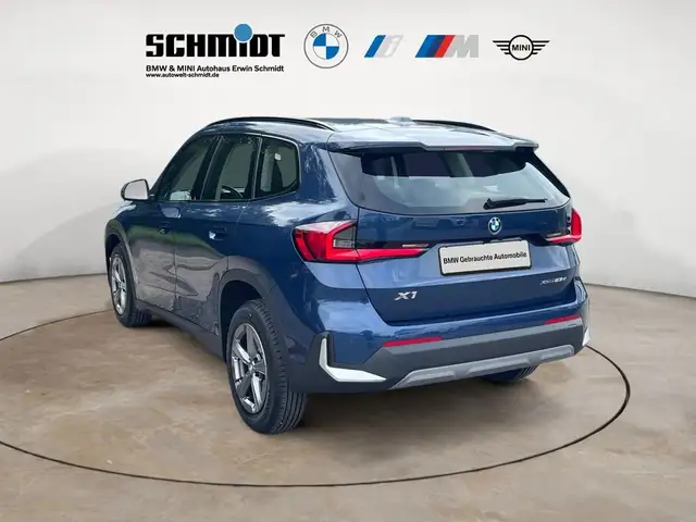 BMW X1 view 4