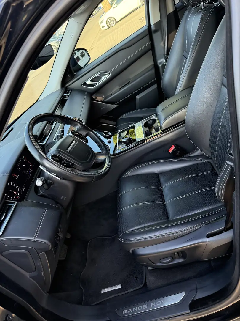 Land Rover Range Rover Velar 2.0 T. AWD R-D SE BLACK EDITION Zwart - 2
