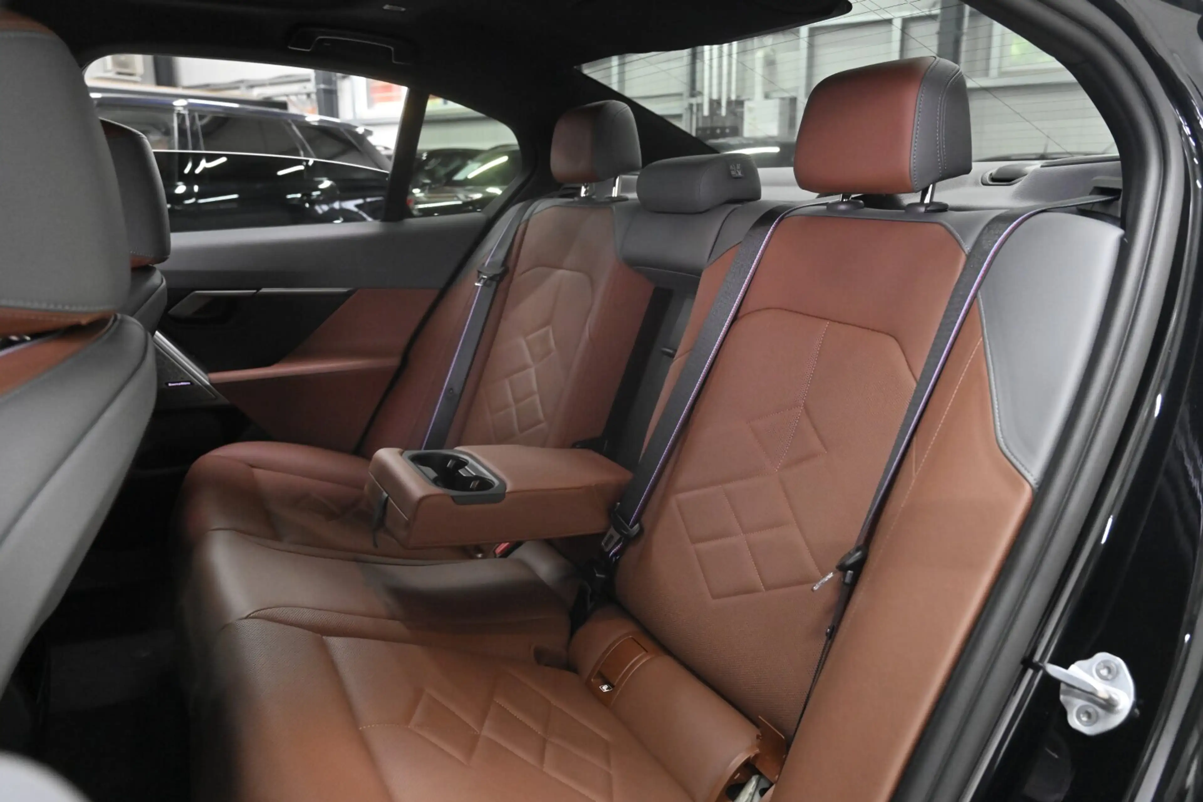 BMW 540 540d xDrive M-Sport PRO PANO*B&W*INNO*MERINO*21' — photo 12