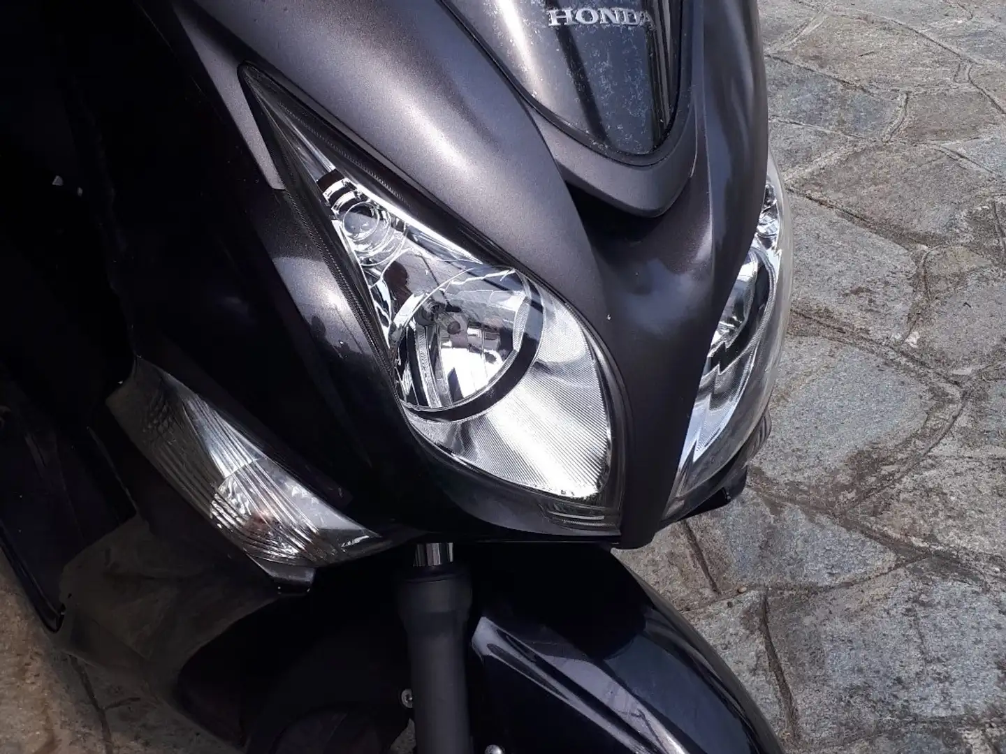 Honda SW-T 400 Fekete - 1