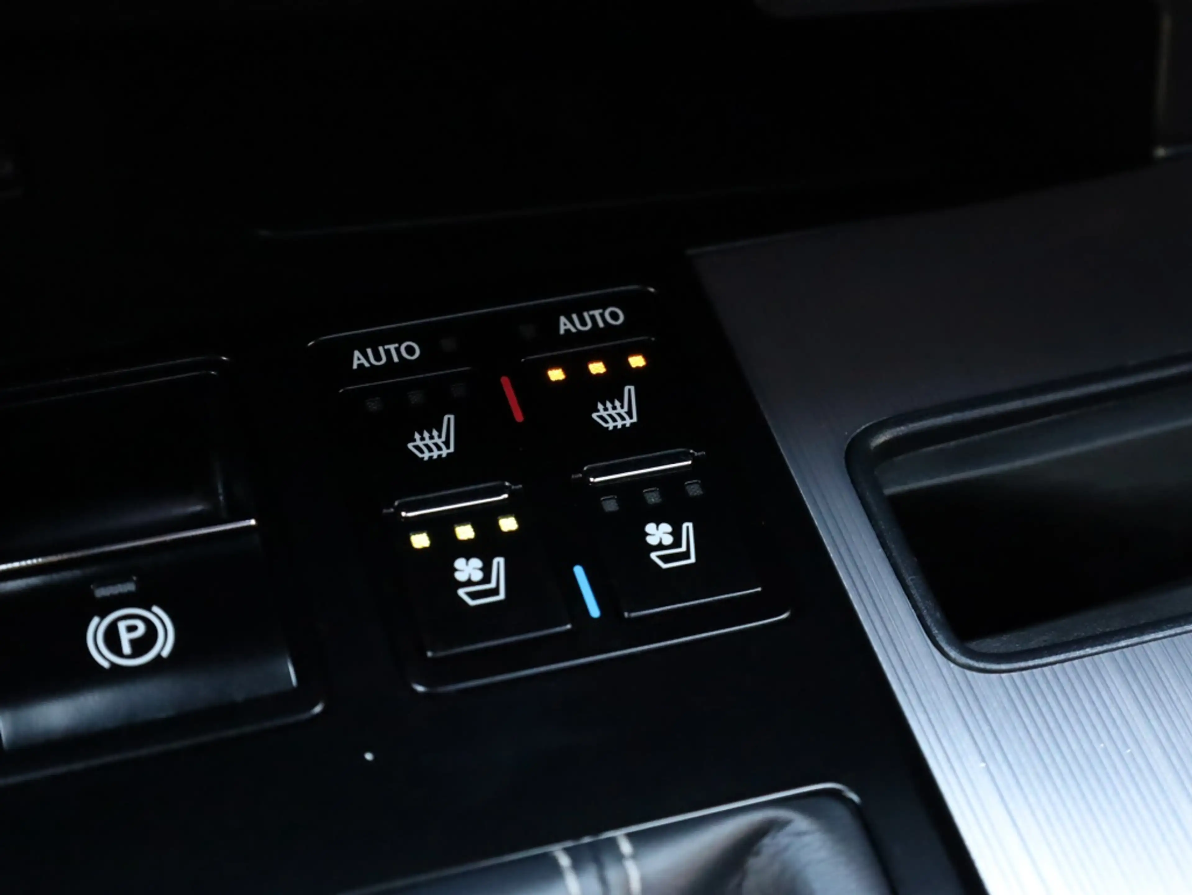 Lexus RX 450h AWD F Sport Premium | Panoramadak | Mark Levinson — photo 31