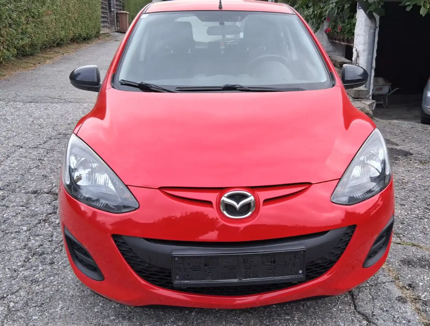 Mazda 2 Mazda 2 1,3i CE Pro CE Pro Rot - 1