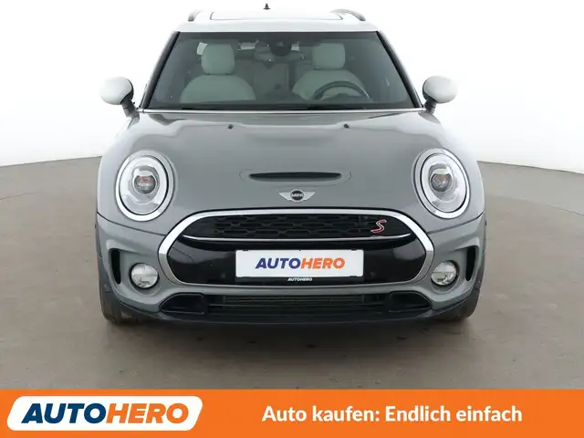 Mini Clubman view 9