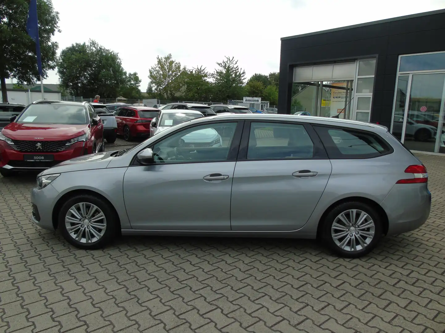 Peugeot 308 Active Business 1.2 PT 130 Panoramadach, Navigatio Gris - 2