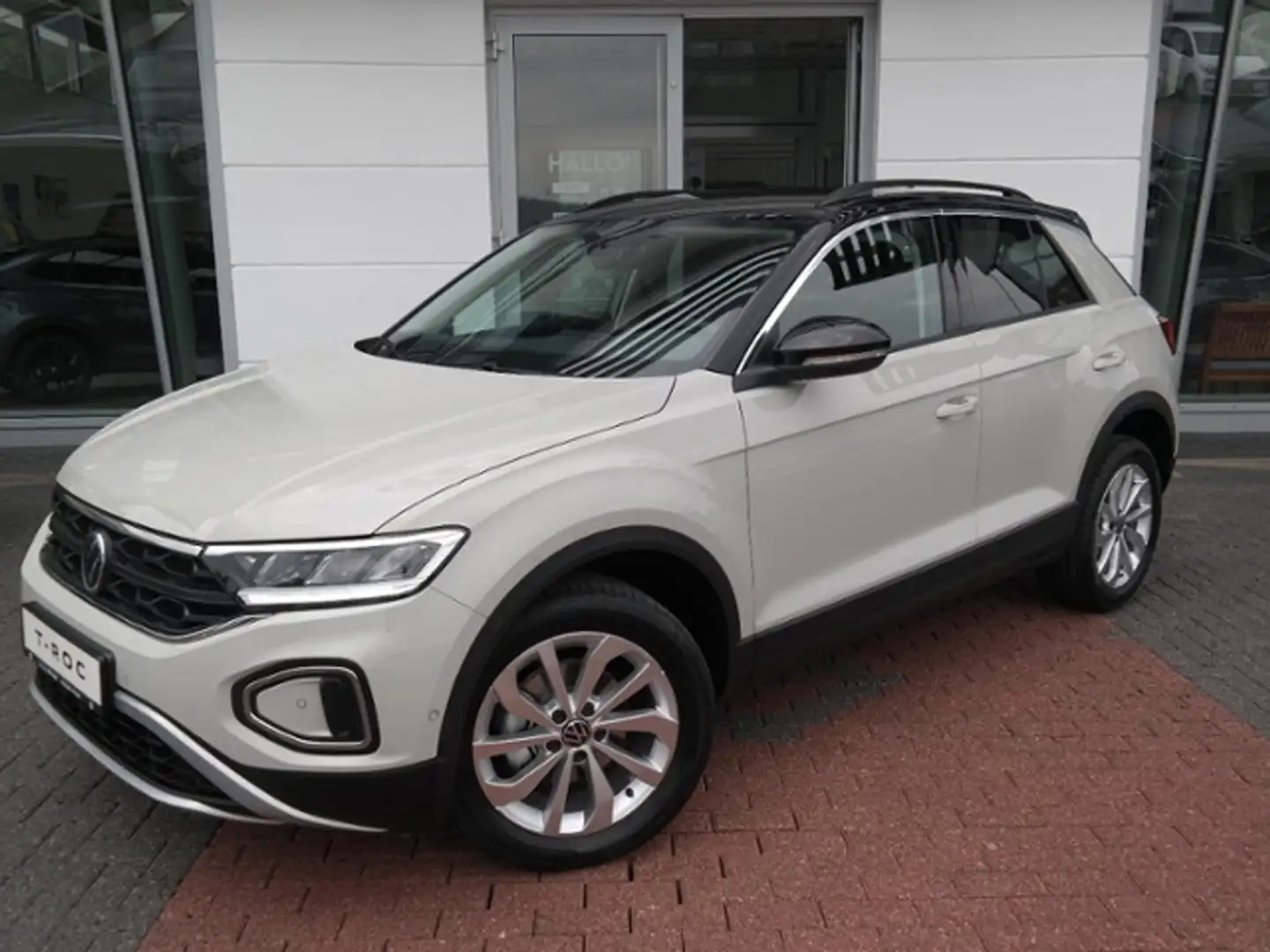 Volkswagen T-Roc 1.5 TSI Life DSG AHK LED,Kamera,AppConnect,17" LM Gris - 2