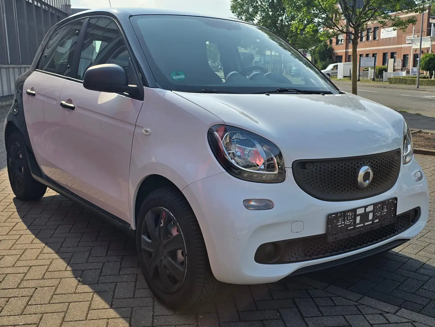 smart forFour Forfour*Klima*Servo*Tempomat* Neue Inspektion* Noir - 2