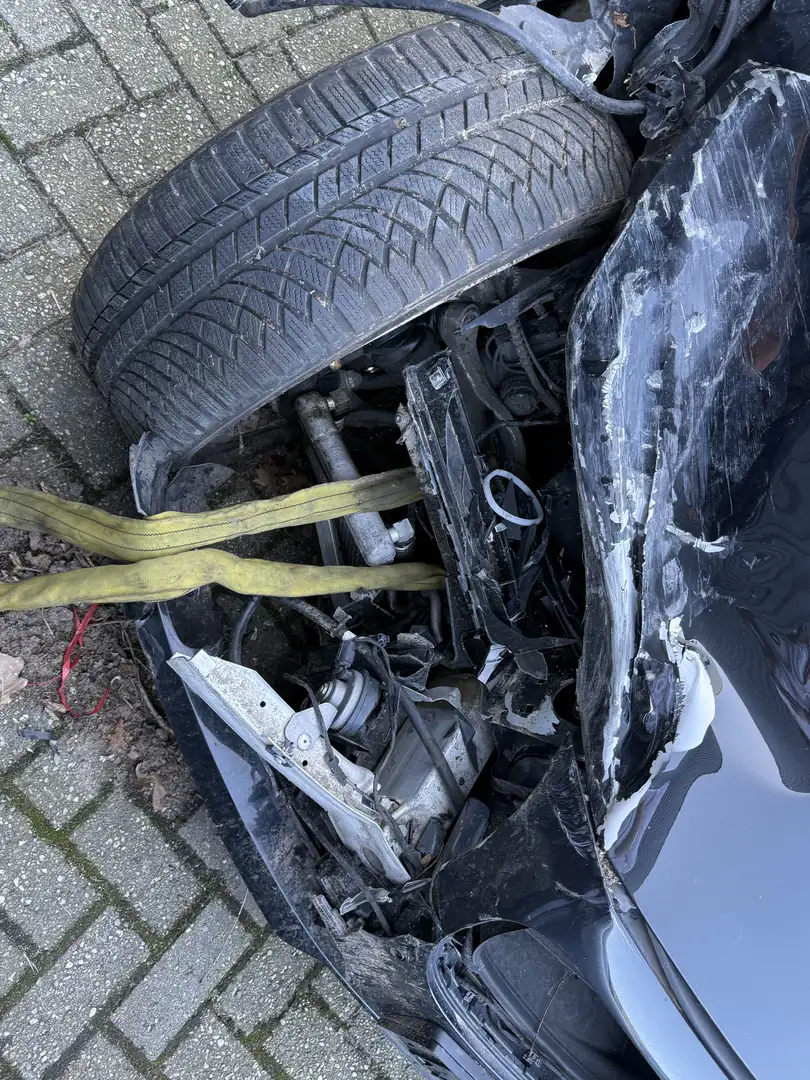 BMW 750 750i xDrive Negro - 2