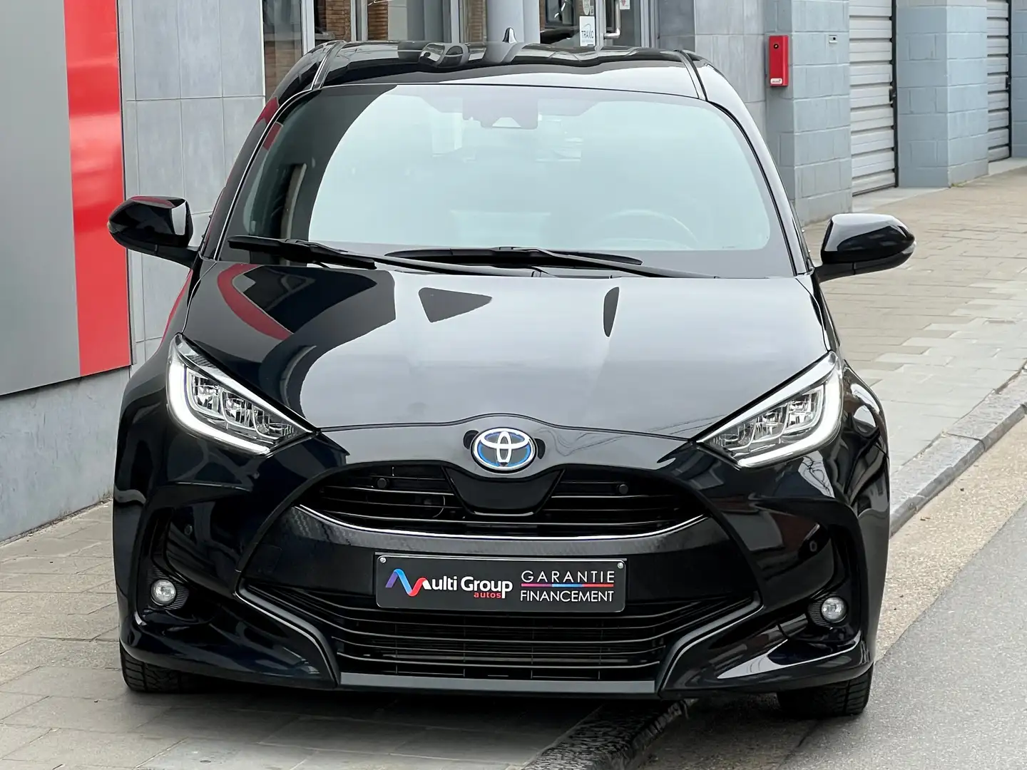 Toyota Yaris 1.5i/Hybrid*SPORT✅Garantie 8ans*Ful/16.941€HT Noir - 2