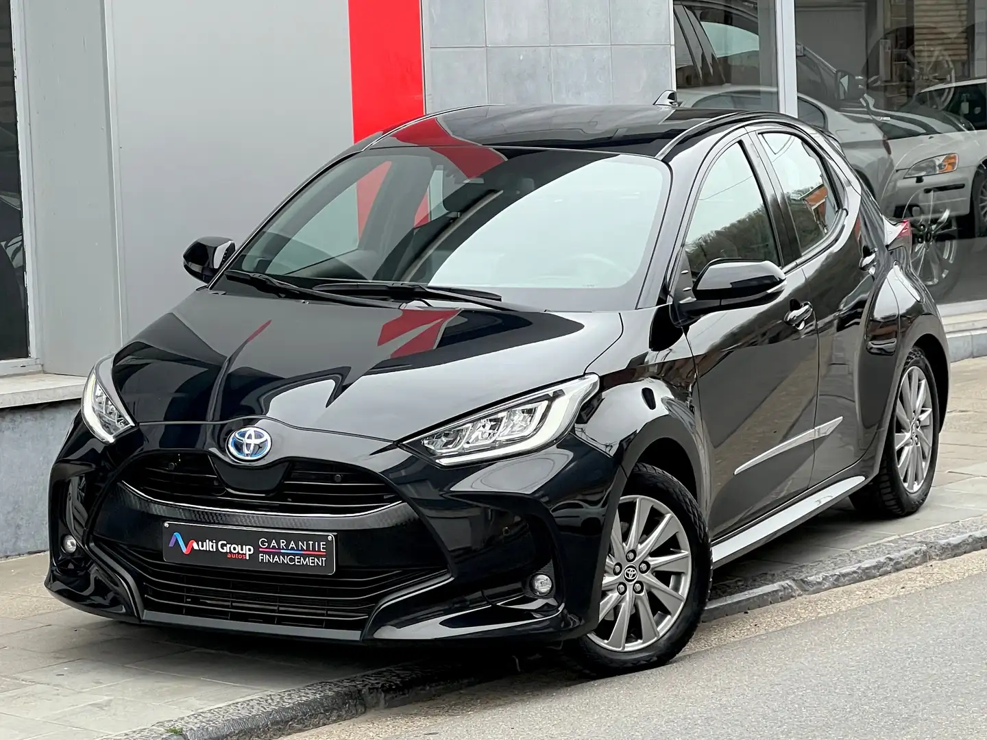 Toyota Yaris 1.5i/Hybrid*SPORT✅Garantie 8ans*Ful/16.941€HT Noir - 1