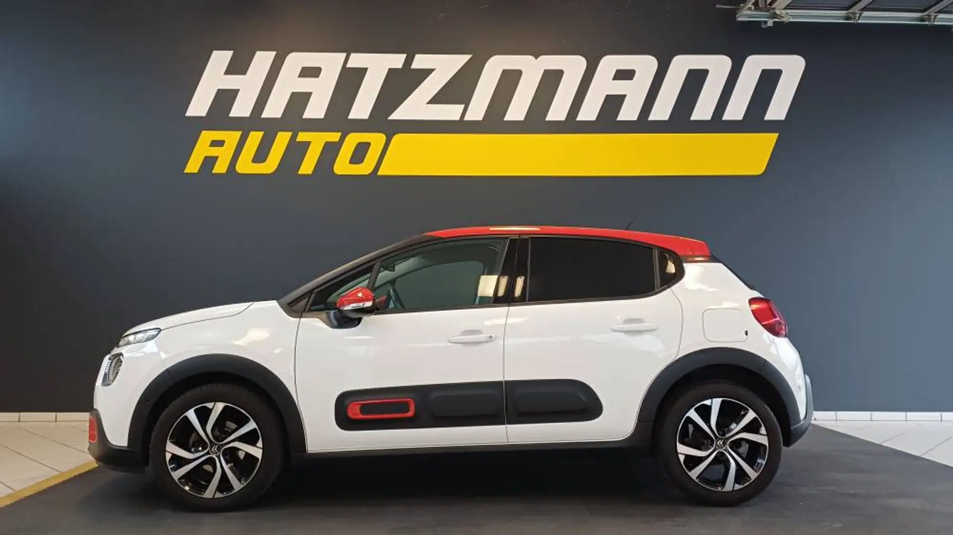 Citroen C3 Shine 1,2 110PS 6G Automatik Blanc - 1