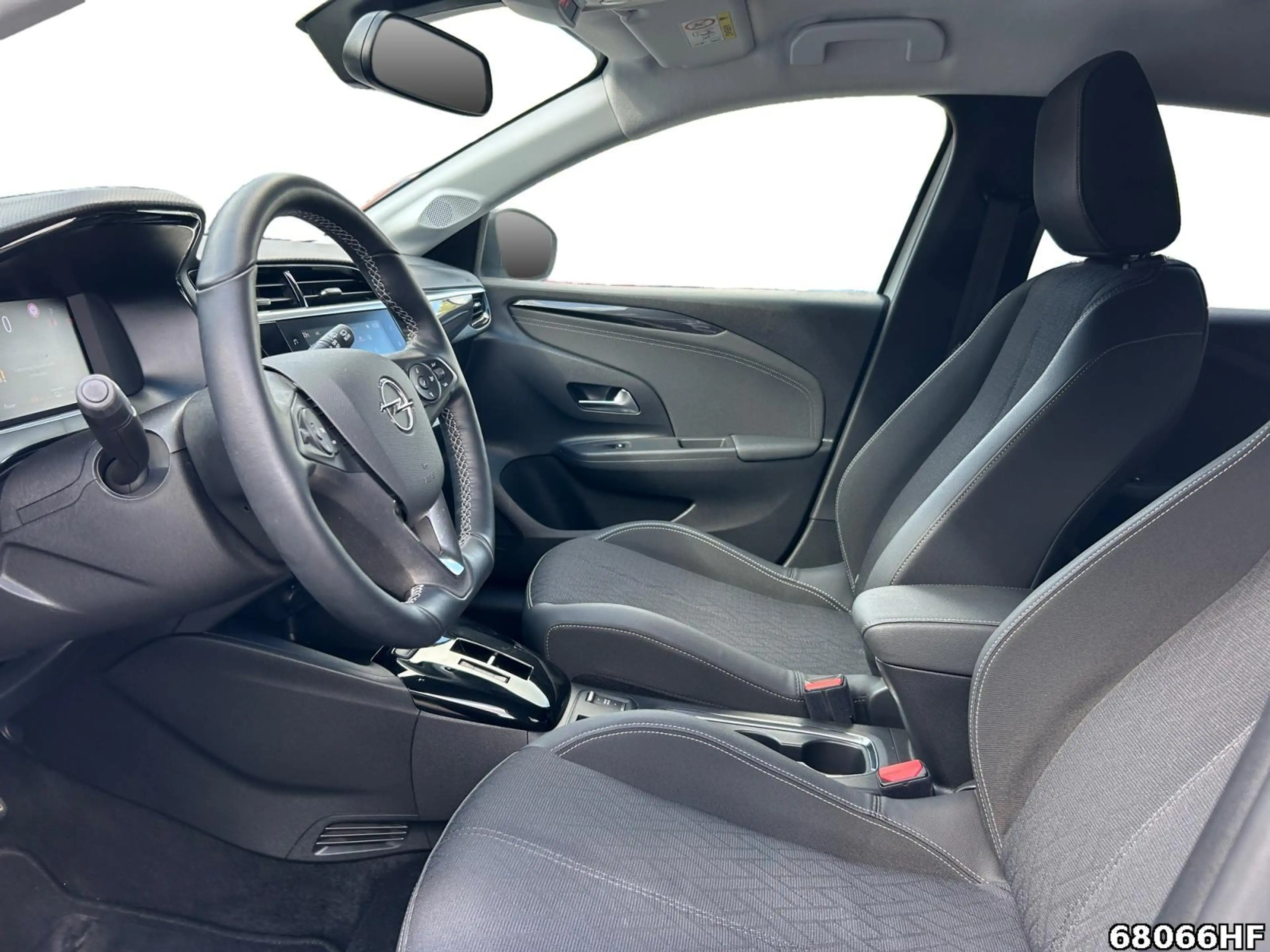 Opel Corsa-e Elegance — photo 11