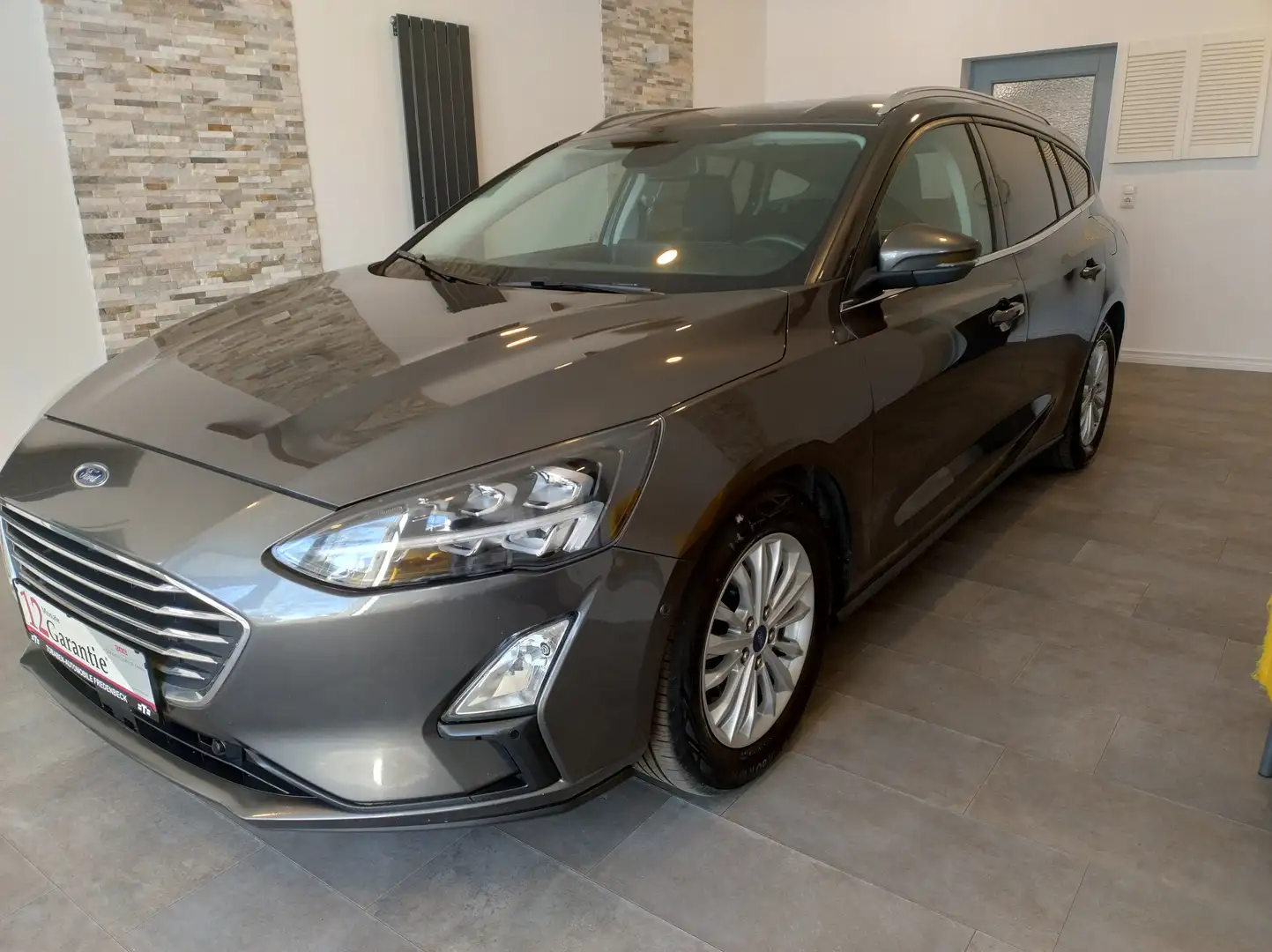 Ford Focus Turnier 1.5 EcoBlue Aut. TITANIUM,ACC,LED,Wipkt Gris - 1