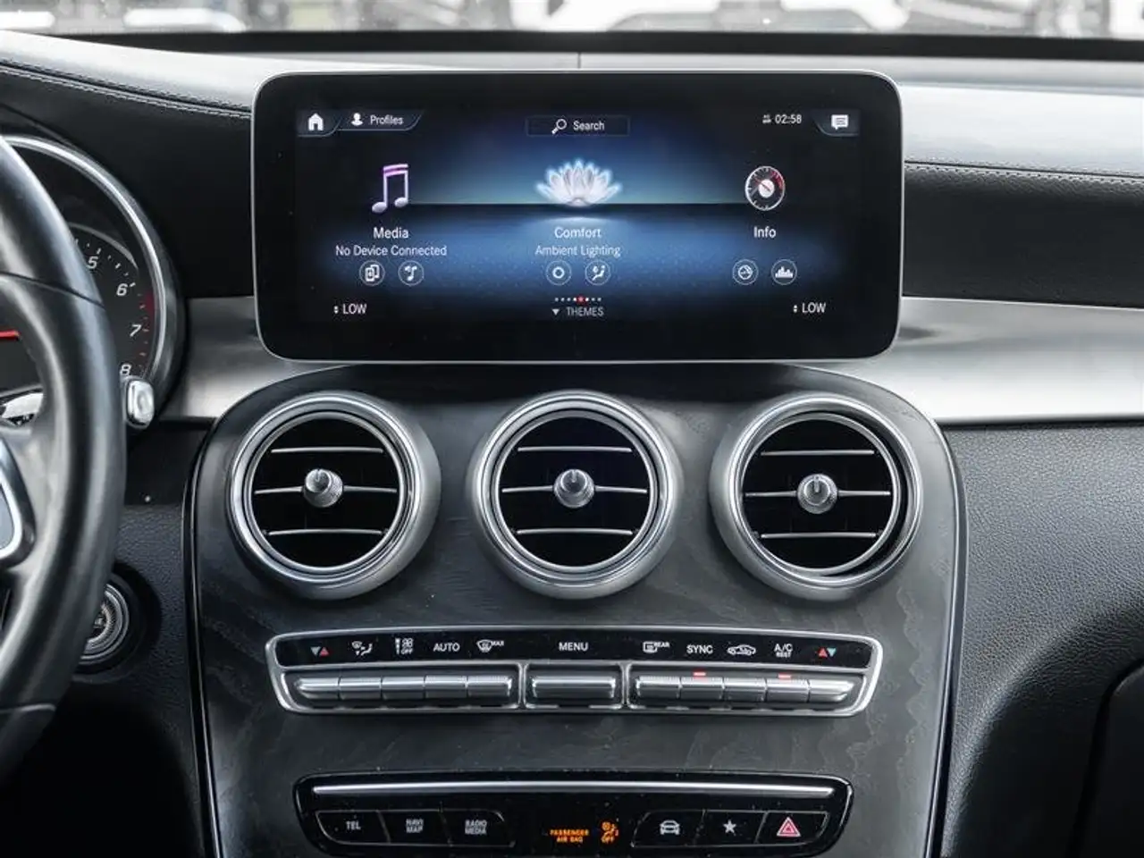 Mercedes-Benz GLC снимка Mercedes-Benz GLC