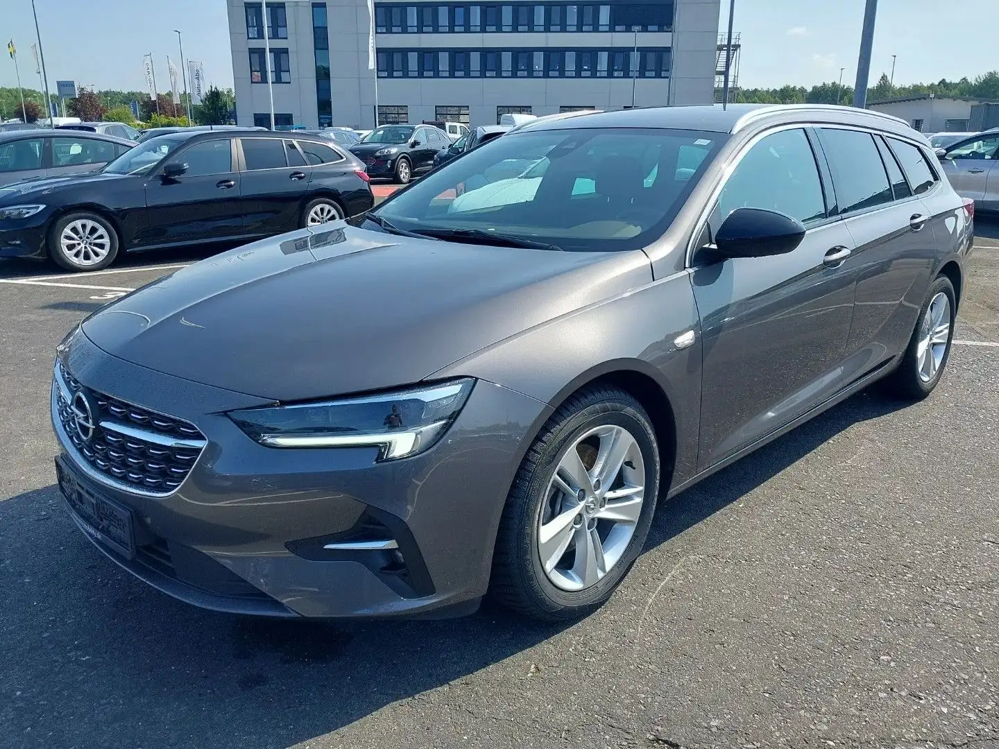 Opel Insignia B Sports Tourer Business AUTOMATIK*LED Gris - 1