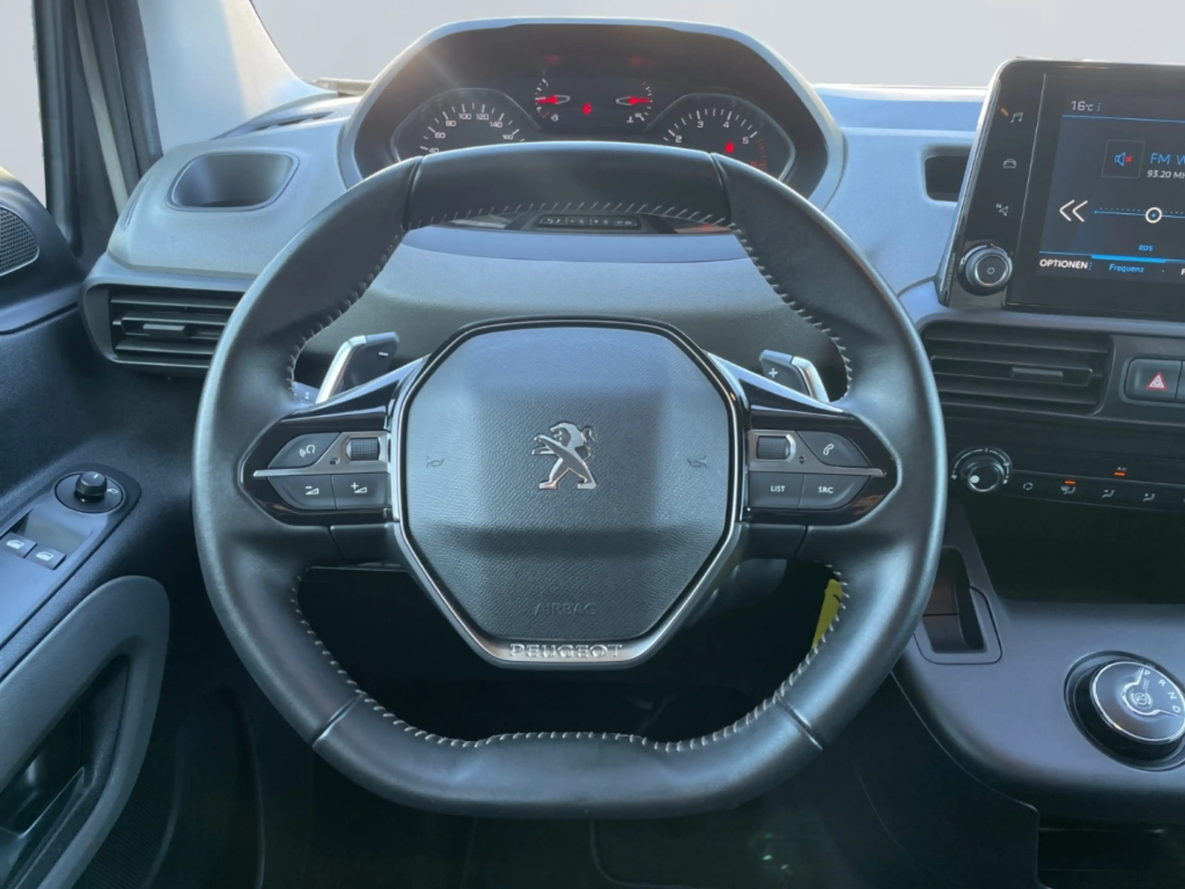 Peugeot Rifter 1.2 130 L1 Active Automatik *AHK*PDC*SHZ* — photo 12