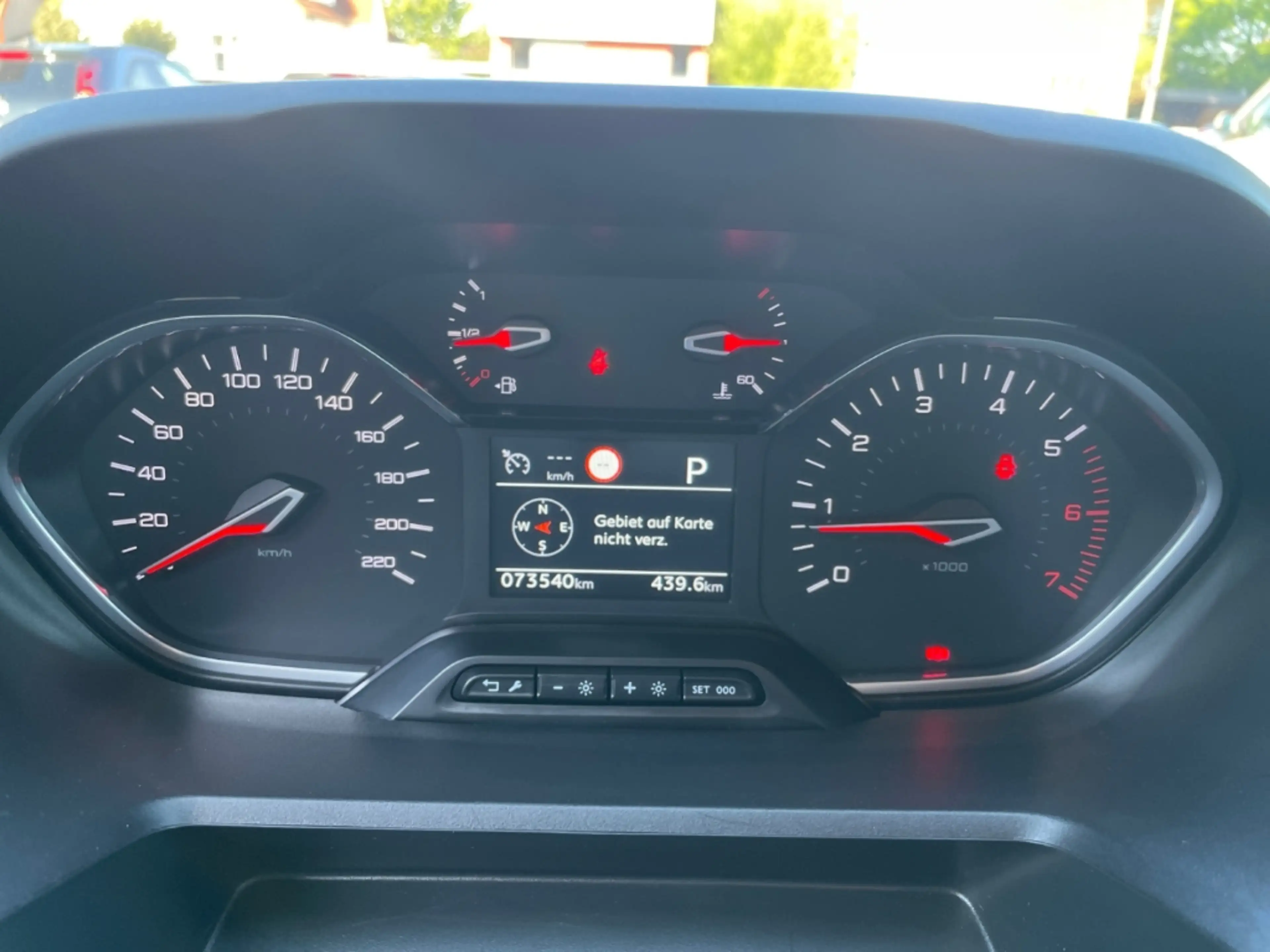 Peugeot Rifter 1.2 130 L1 Active Automatik *AHK*PDC*SHZ* — photo 14