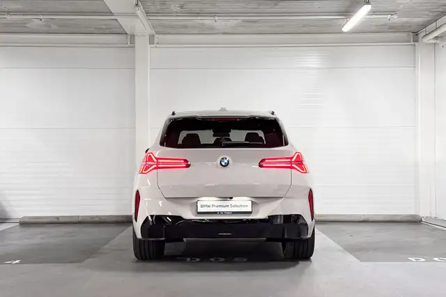 BMW X3 view 7
