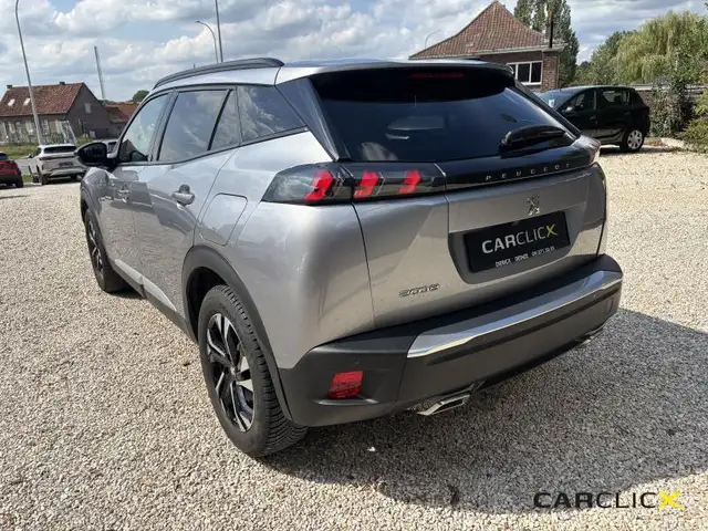 Peugeot 2008 view 4
